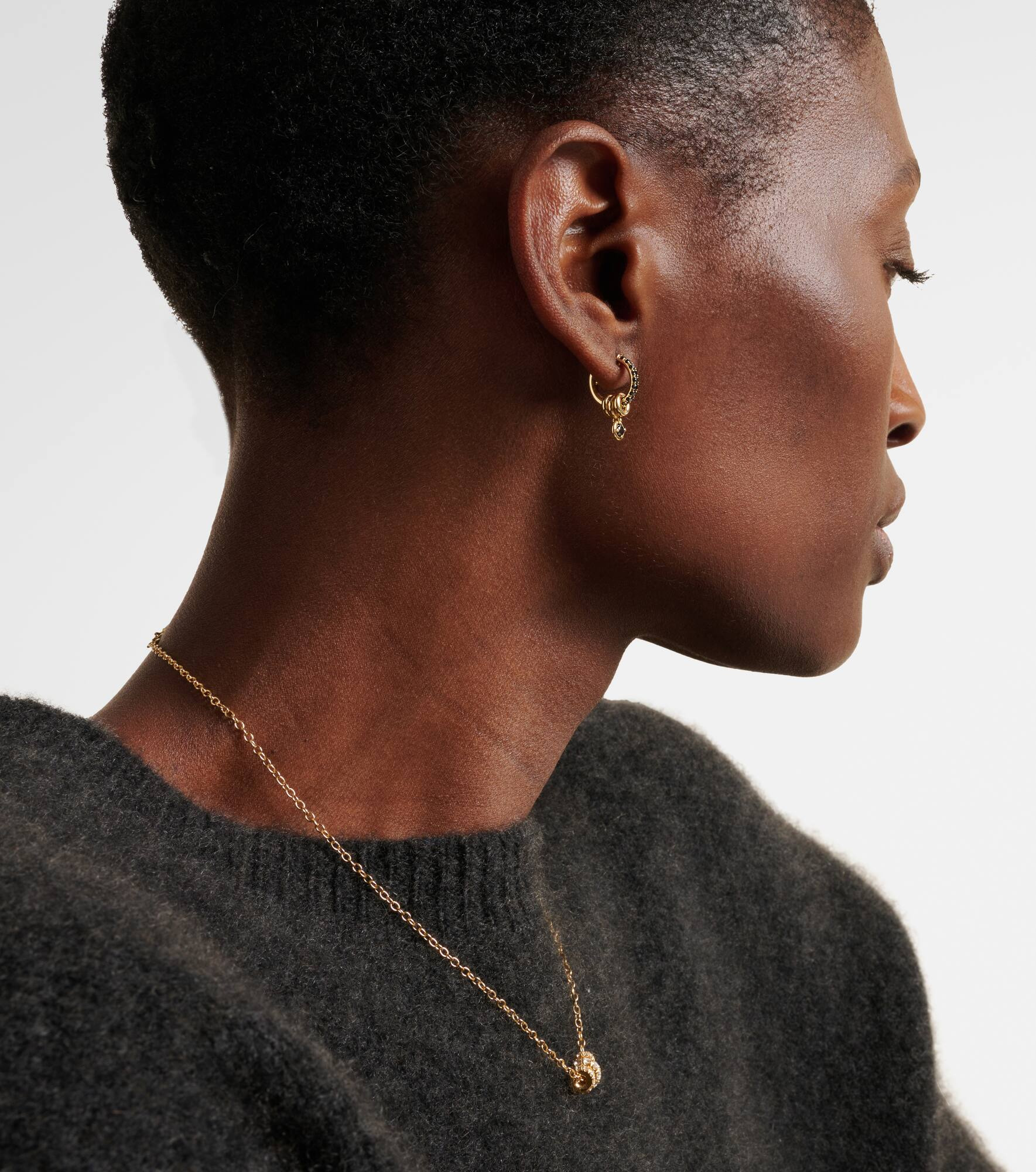 Zahra 18kt gold hoop earrings with black diamonds - 3