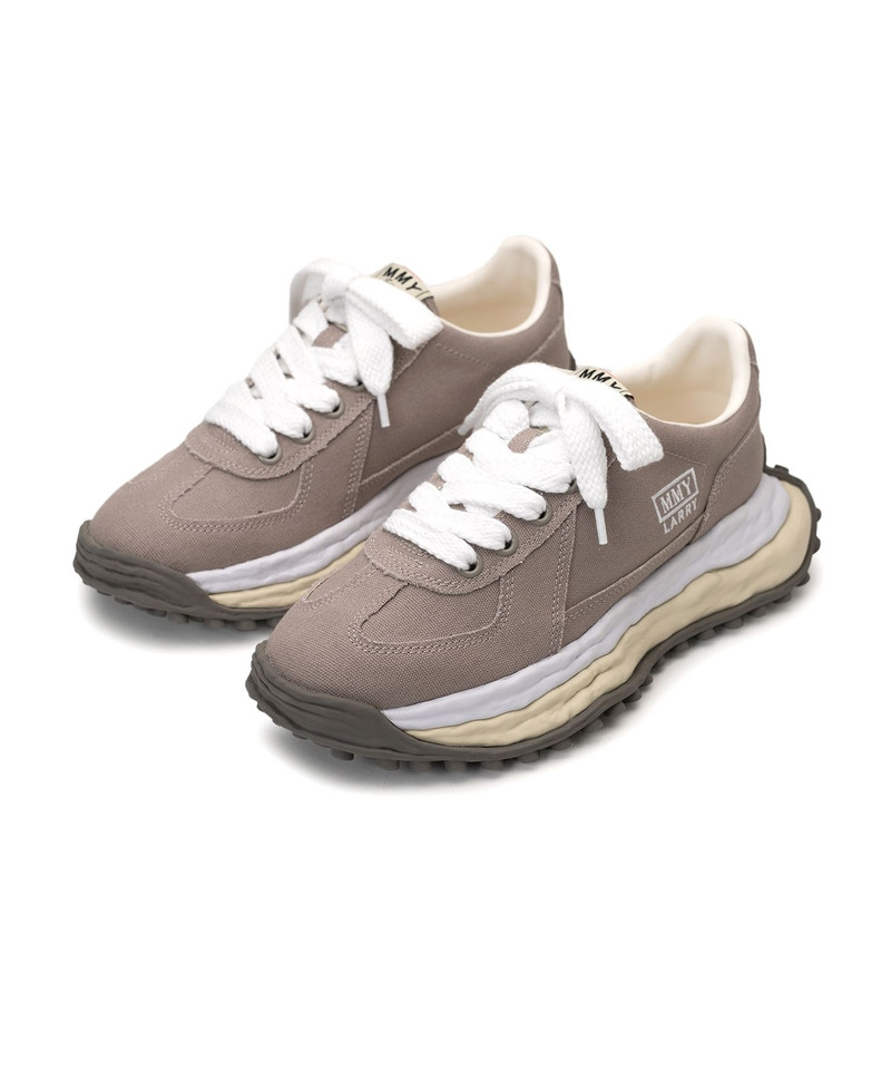 "LARRY" OG Sole Canvas Low-top Sneaker 19