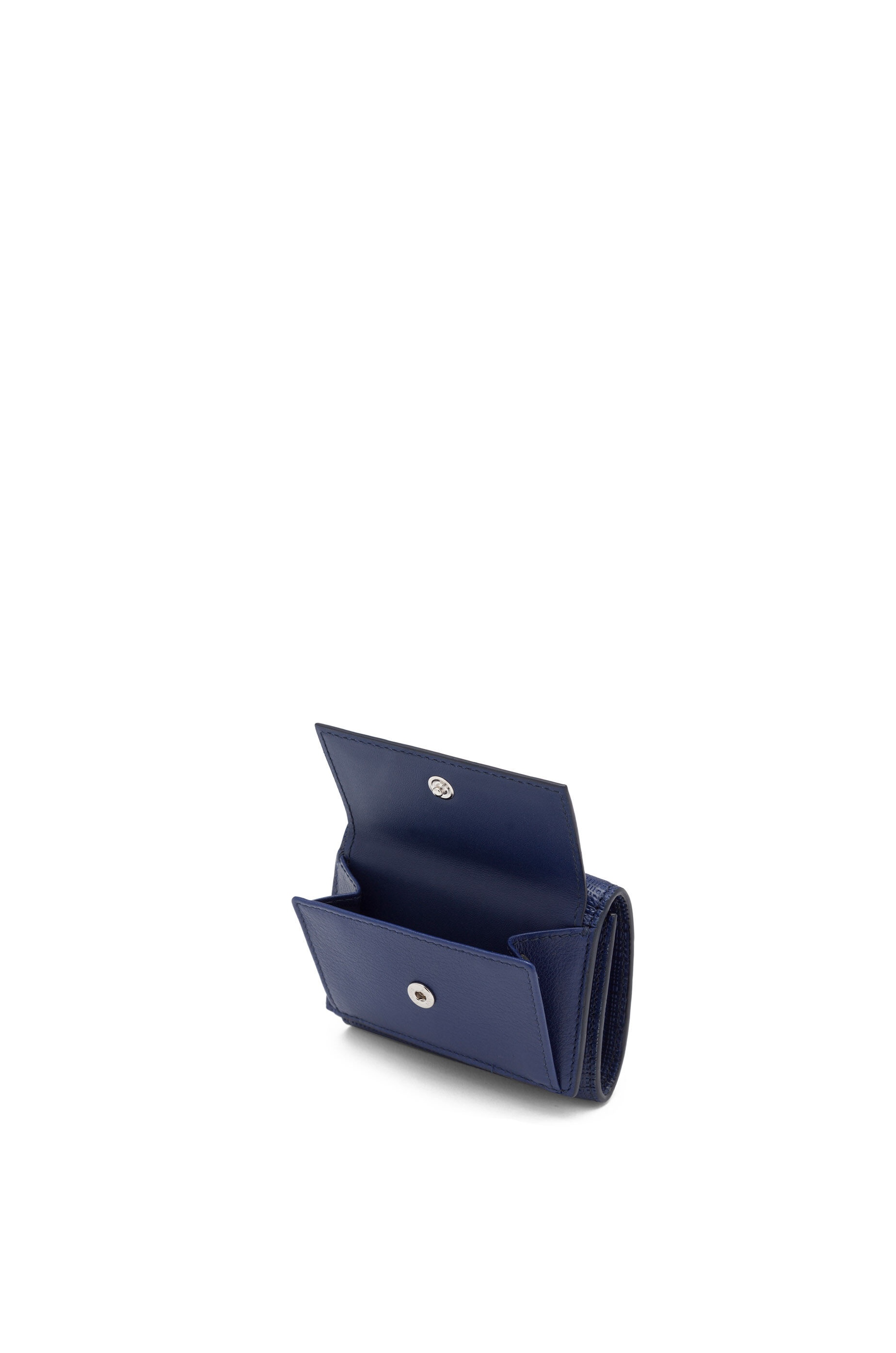 Trifold wallet in calfskin - 2