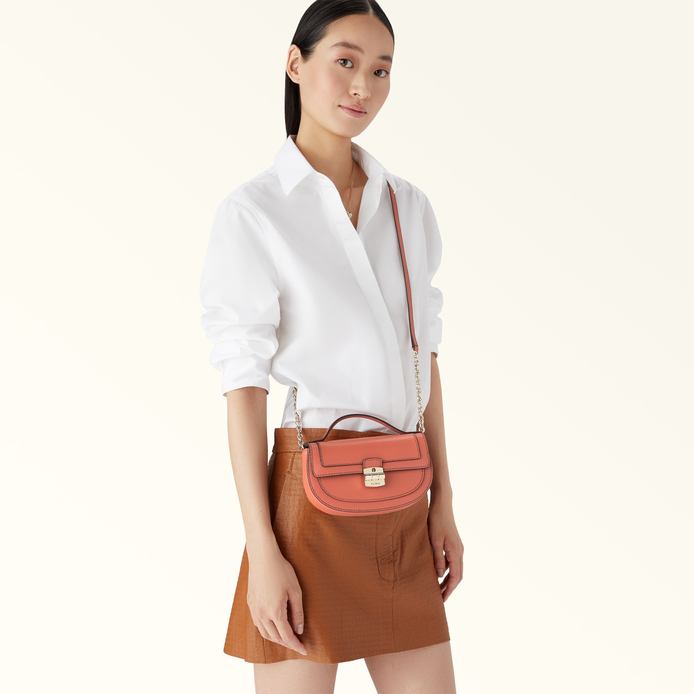 Furla Club 2 - 5
