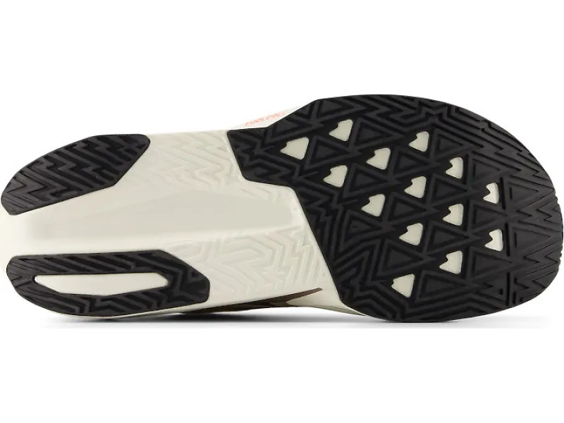 New Balance FuelCell Rebel v5 - 4