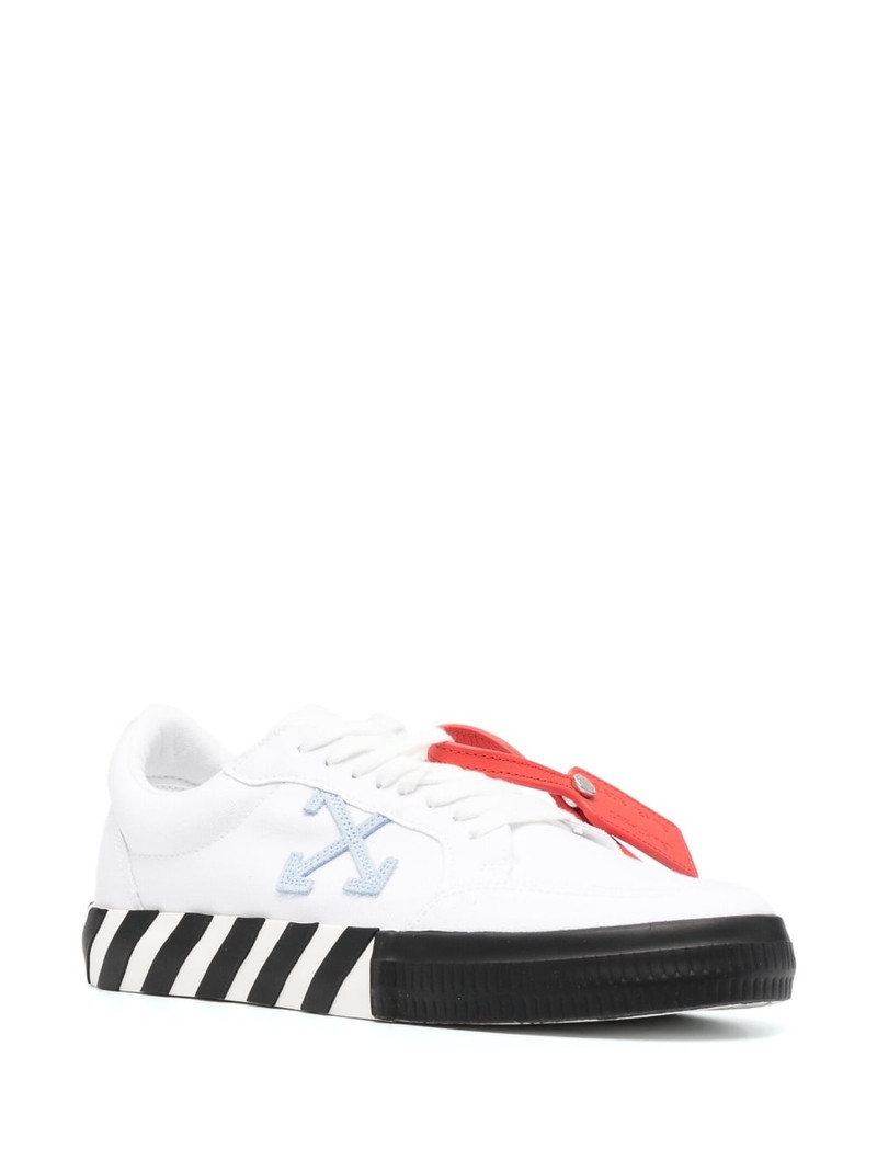 Off-White Vulcanized low-top sneakers outlook