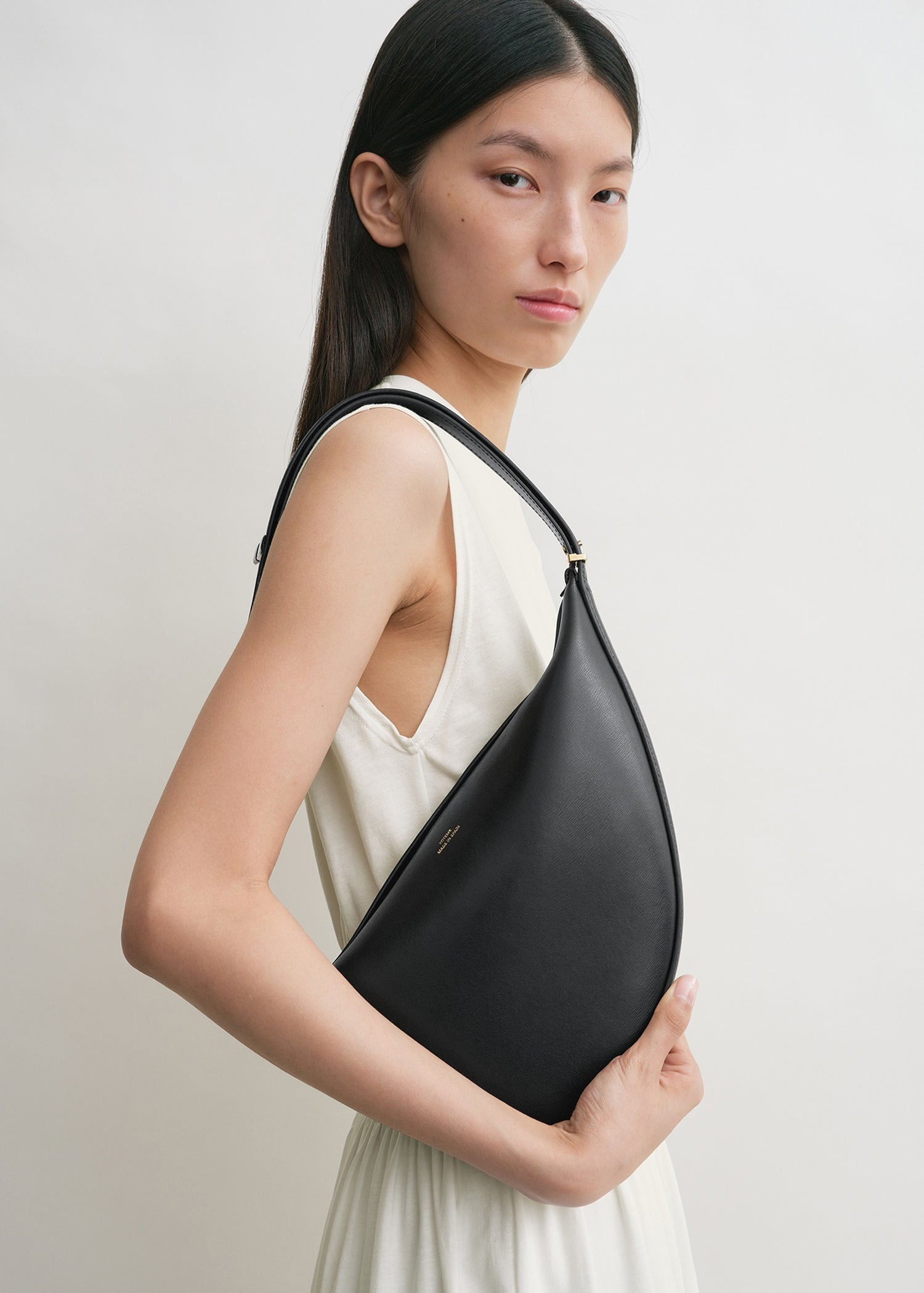 Scooped sling black - 2
