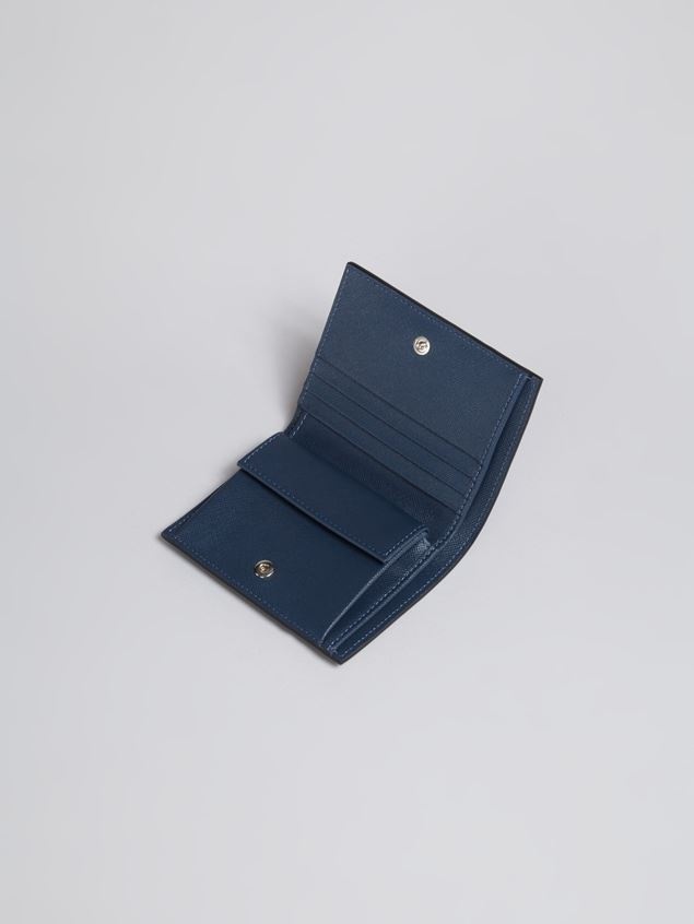 BLUE SAFFIANO LEATHER YEN AND USD BI-FOLD WALLET - 4