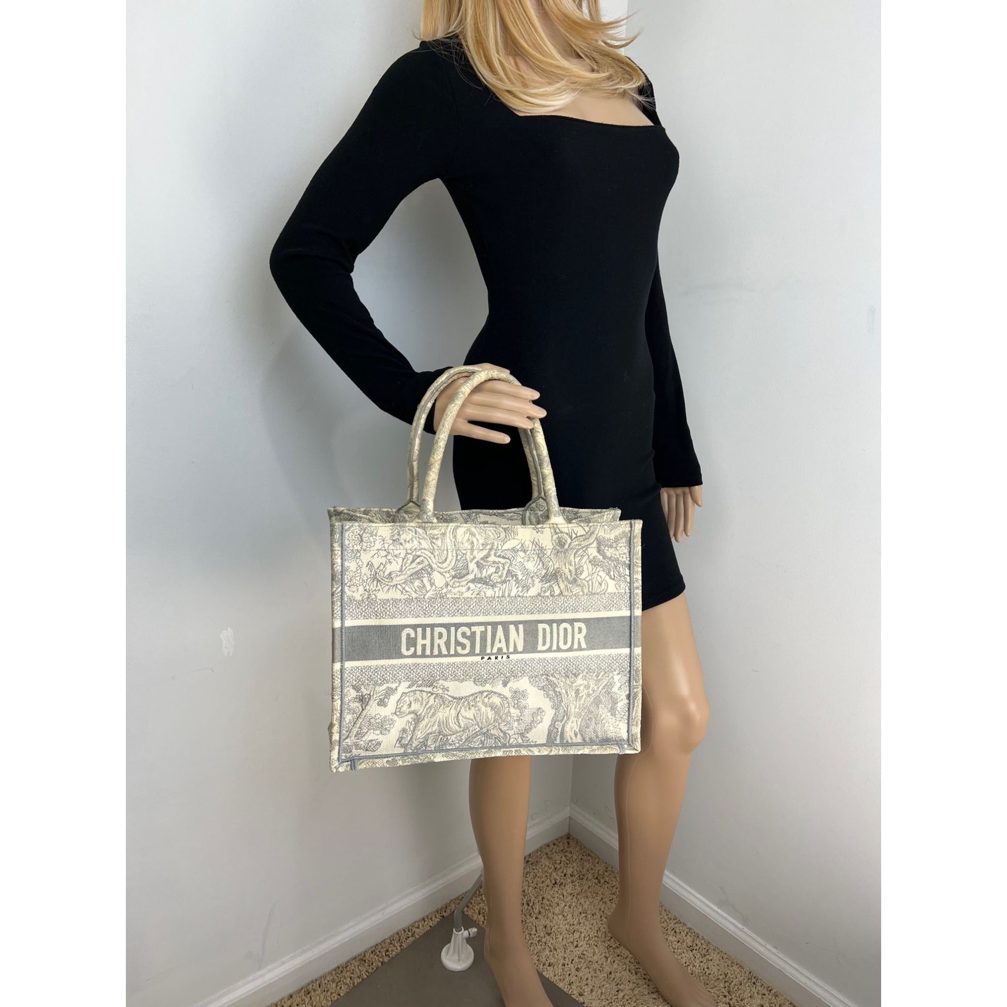 CHRISTIAN DIOR Canvas Embroidered Medium Dioriviera Grey Tote - 12