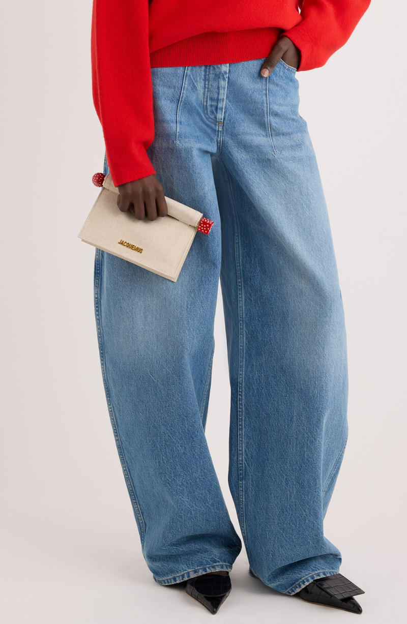 JACQUEMUS Jacquemus La Petite Pochette Rond Carré Canvas Clutch in Light Greige at Nordstrom outlook