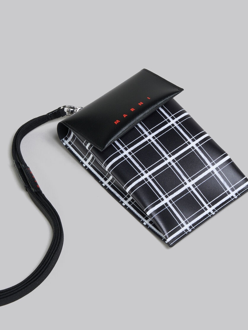BLACK AND WHITE CHECKED TRIBECA PHONE CASE - 5