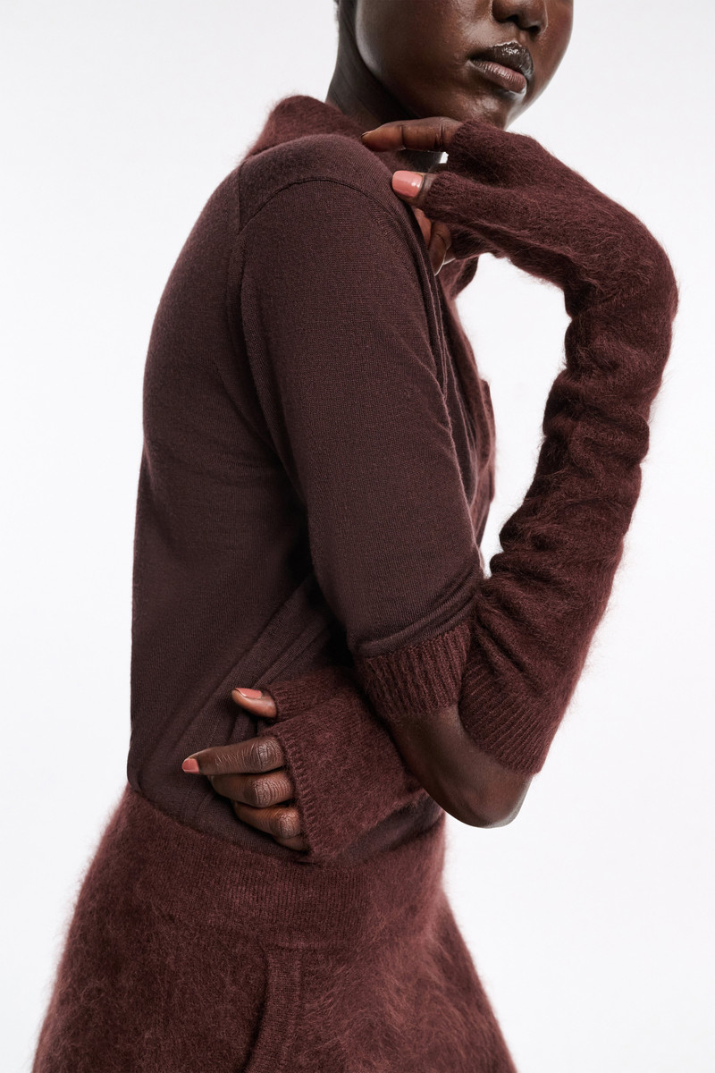 FLUFFY STATEMENT gloves 4