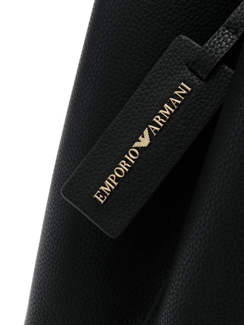 debossed-logo tote bag 5