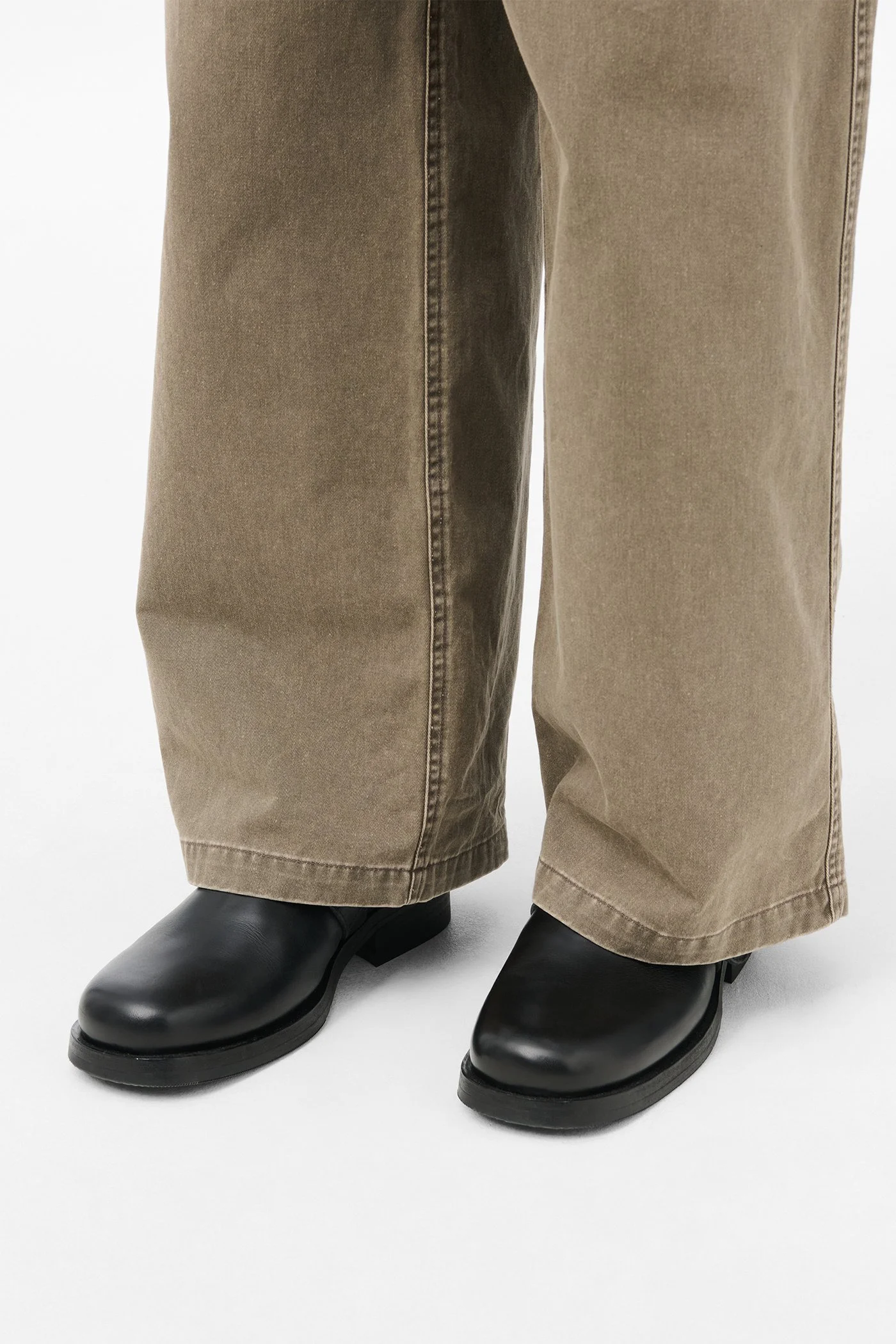 Our Legacy Camion Mule Black Leather | Our Legacy | REVERSIBLE