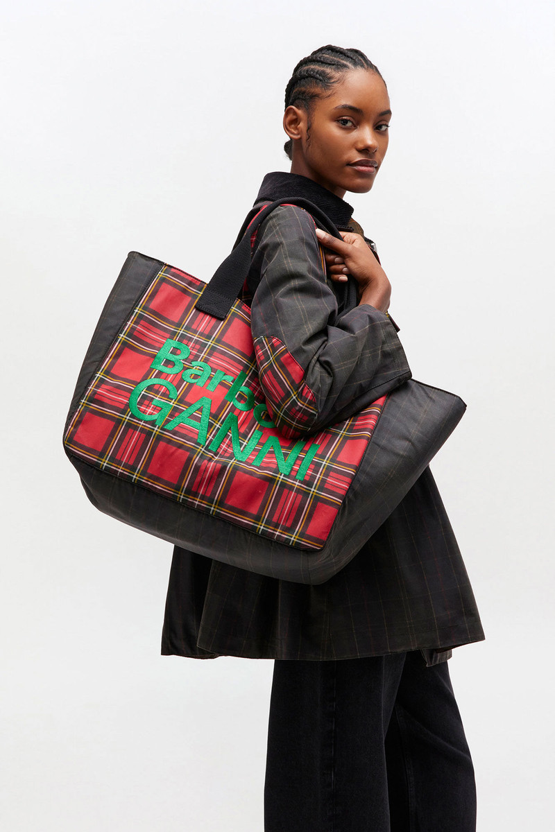 RED TARTAN TOTE 4