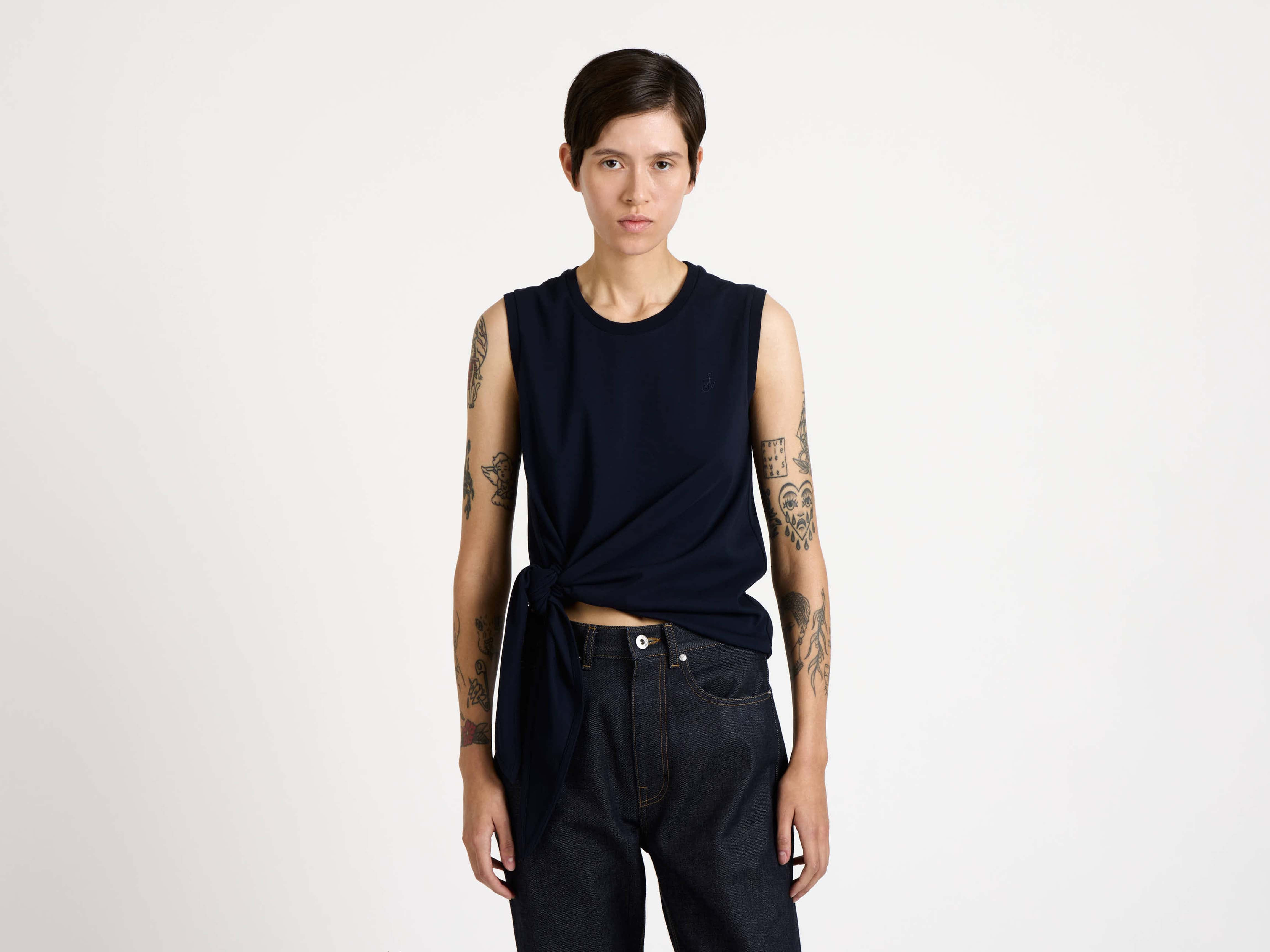 HEM KNOT TANK TOP IN NAVY - 4