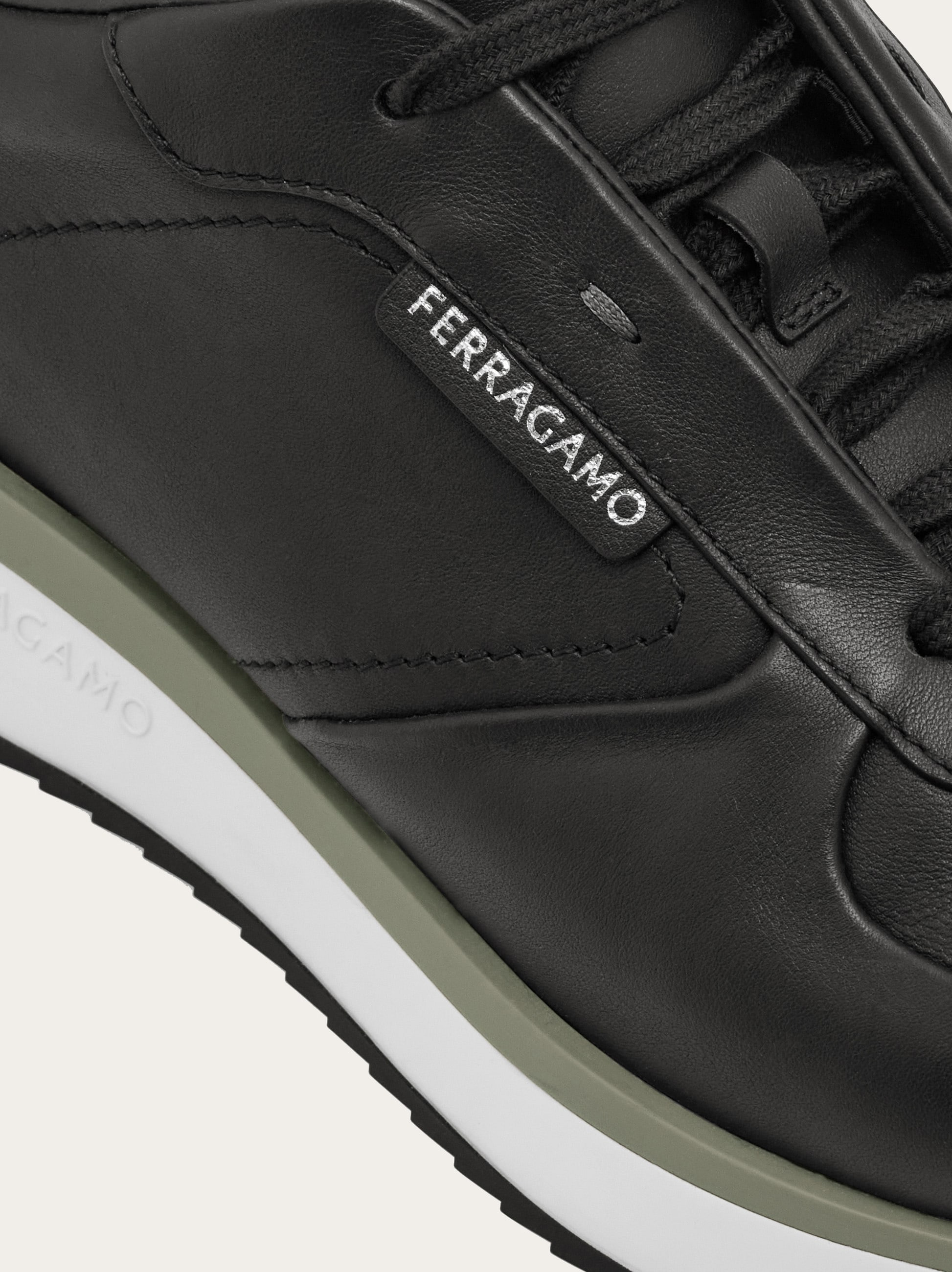 Low cut sneaker - 7