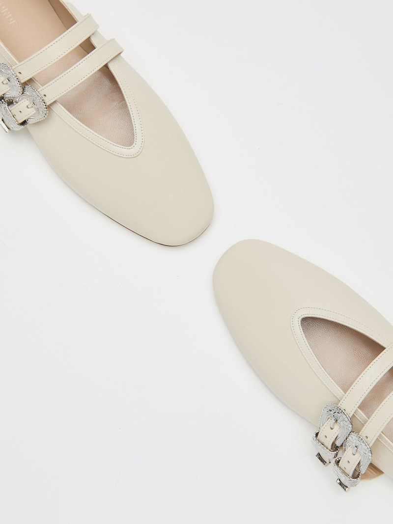 Ballet Claudia Slipper / Ecru Naplack Leather 4