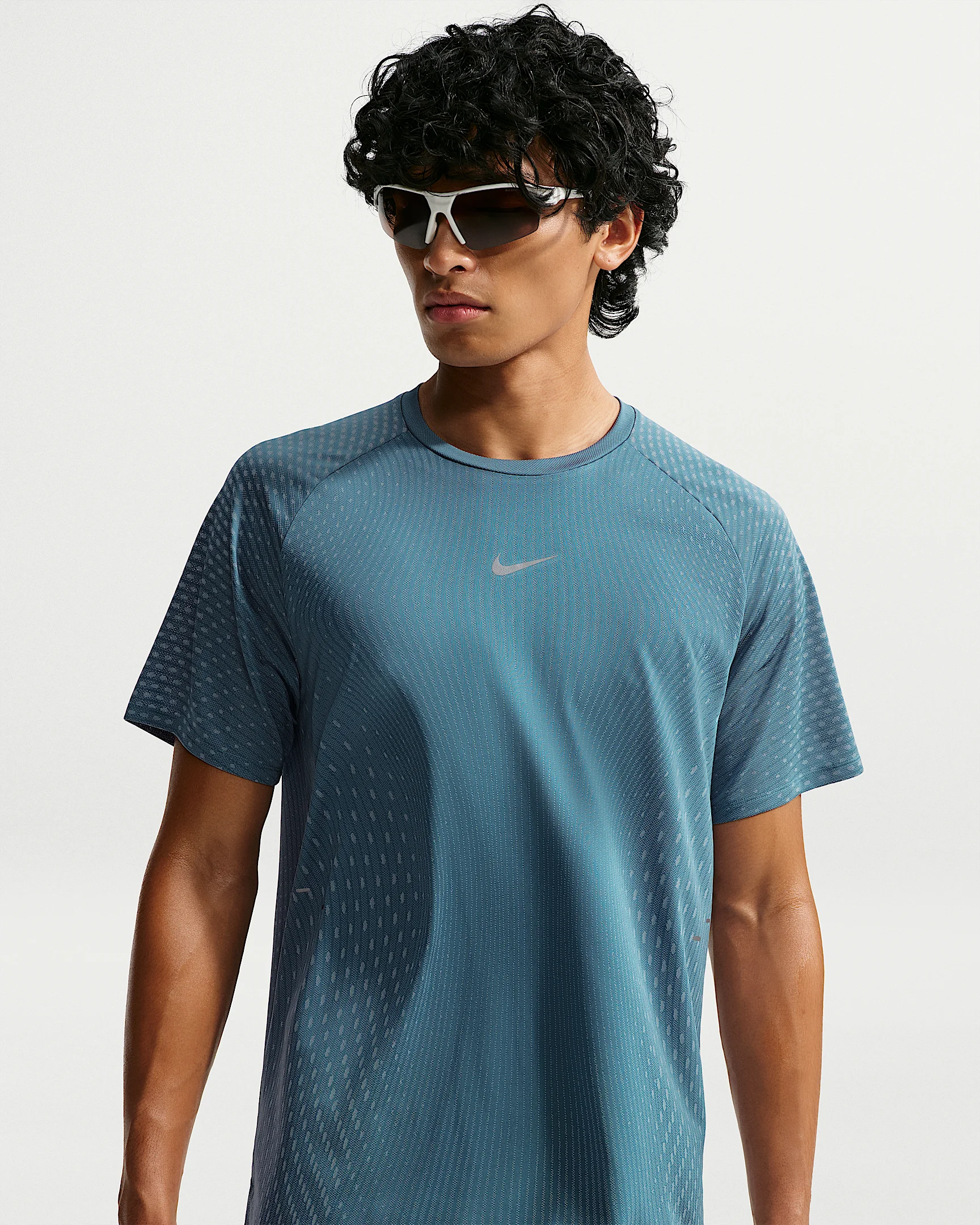 Nike Stride Aero-FIT Men's Short-Sleeve Running Top - 1
