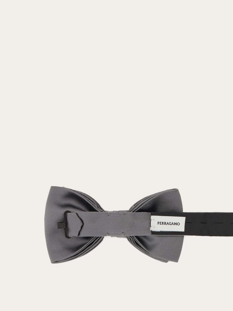 FERRAGAMO Bow tie outlook
