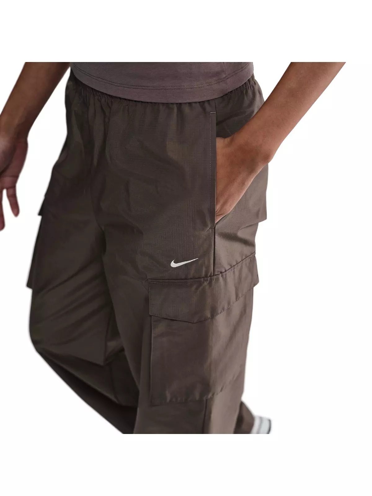 Women's Sportswear Everything Wovens Mid-Rise Cargo Pants - Brown - 5