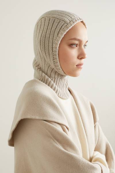 The Row Everest ribbed cashmere snood outlook