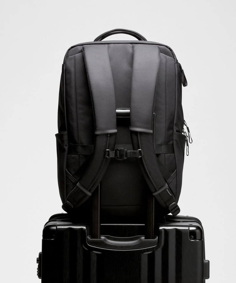 Double-Zip Backpack 22L *Tech Canvas 5