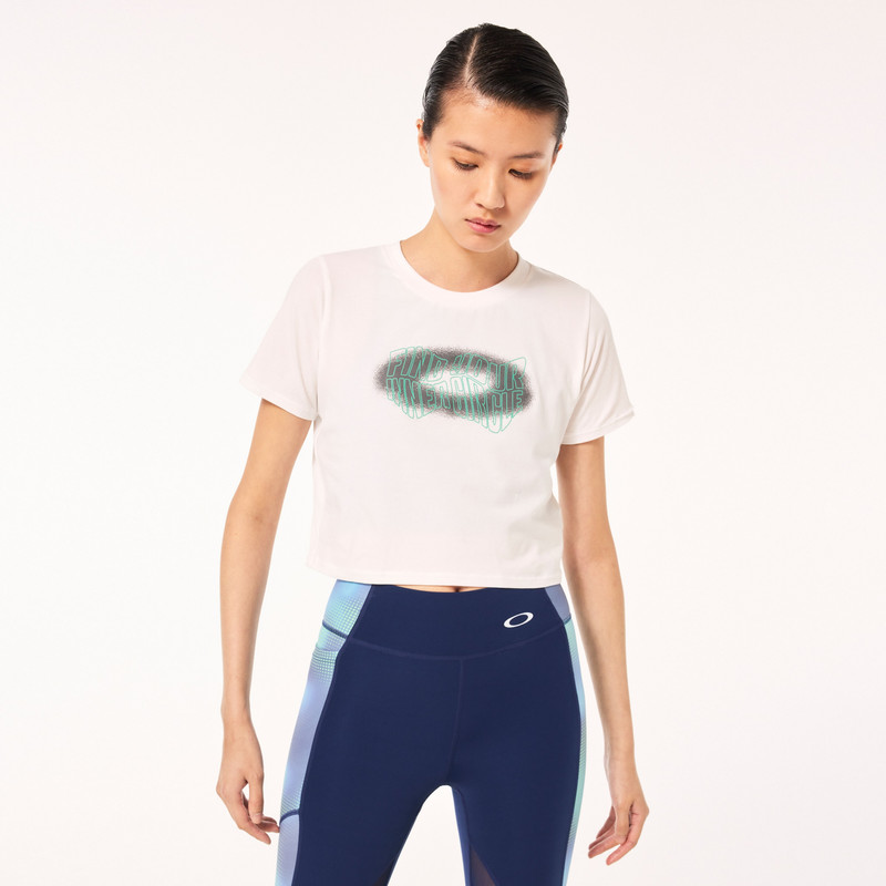 W Pursuit Crop Tee 3