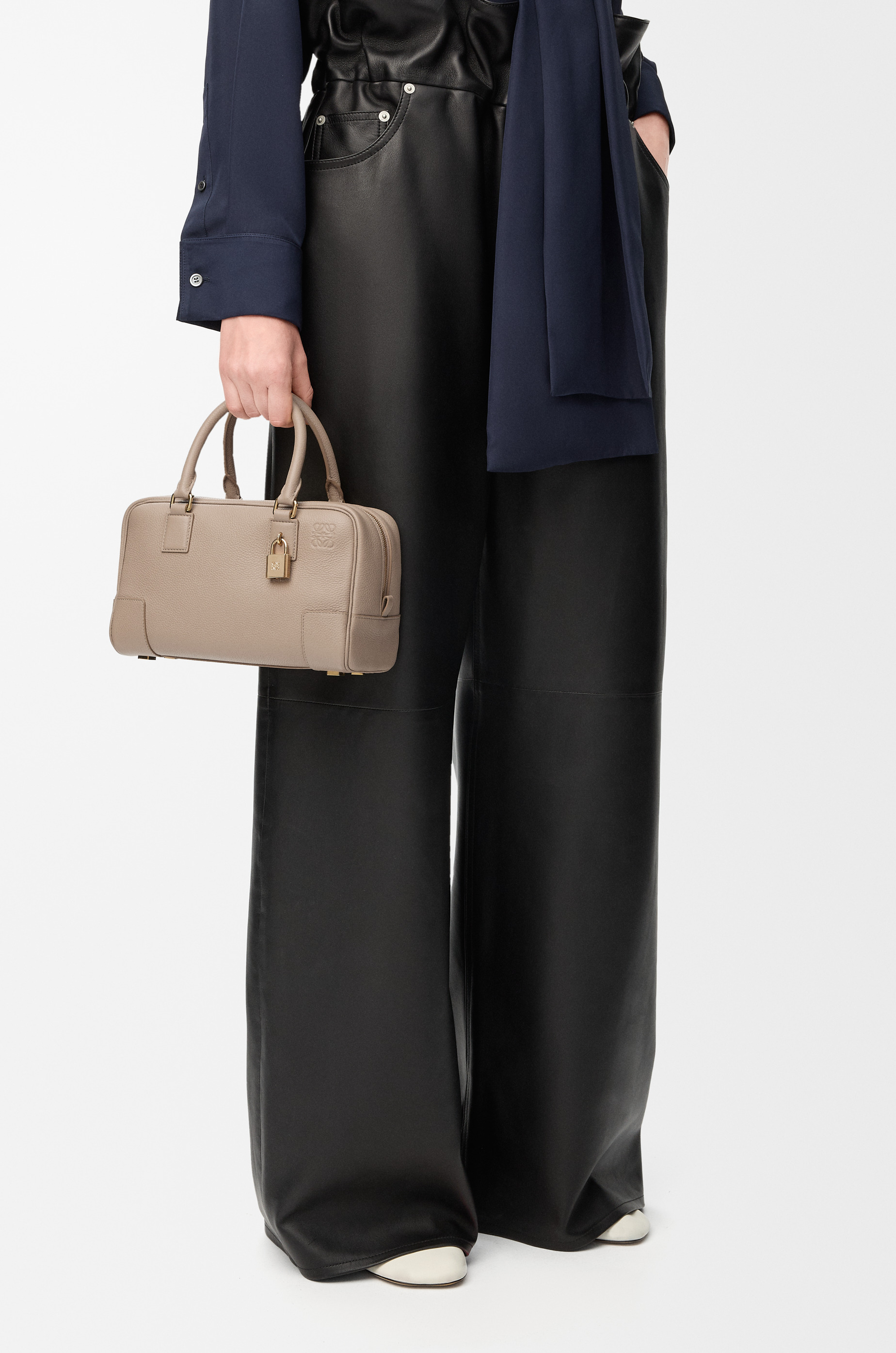 Amazona 23 bag in soft grained calfskin - 3