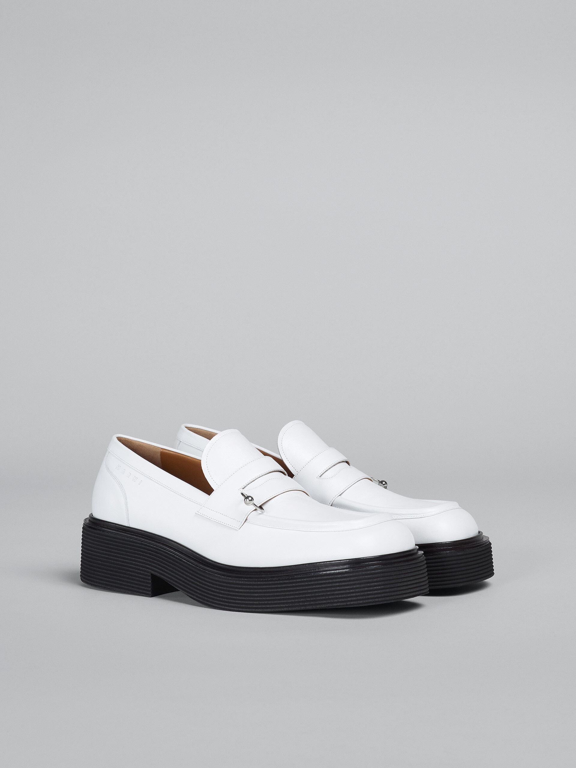 WHITE LEATHER MOCCASIN - 2