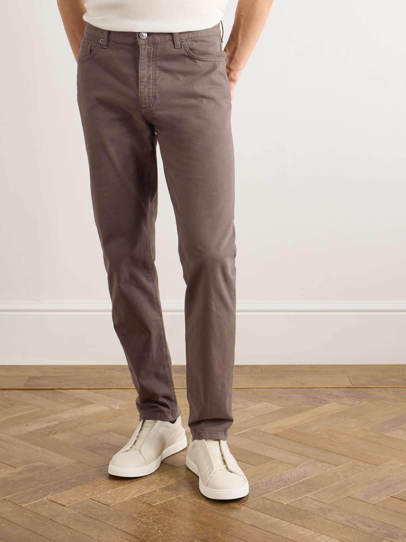 City Slim-Fit Garment-Dyed Jeans - 3