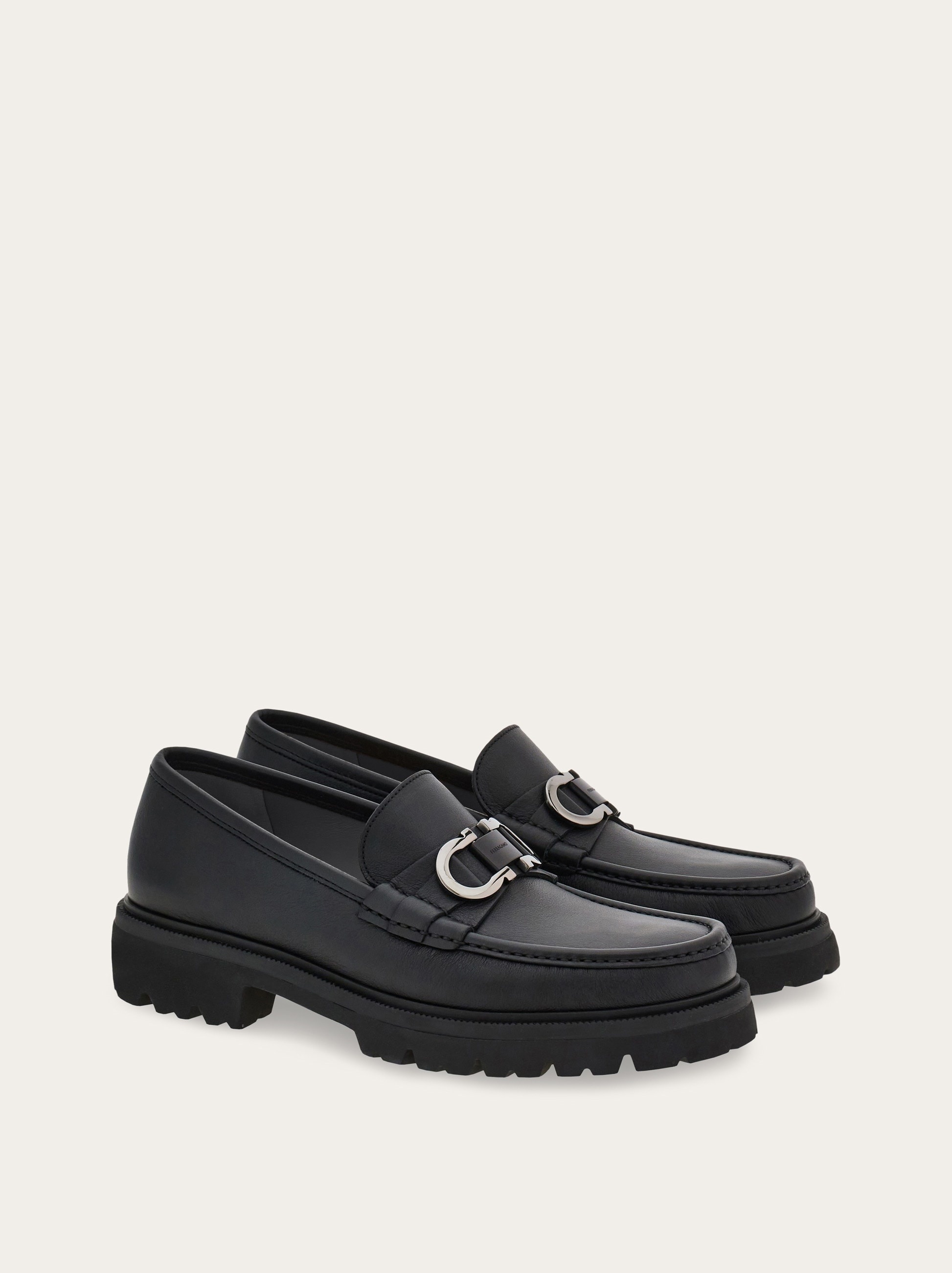 Moccasin with Gancini ornament - 4