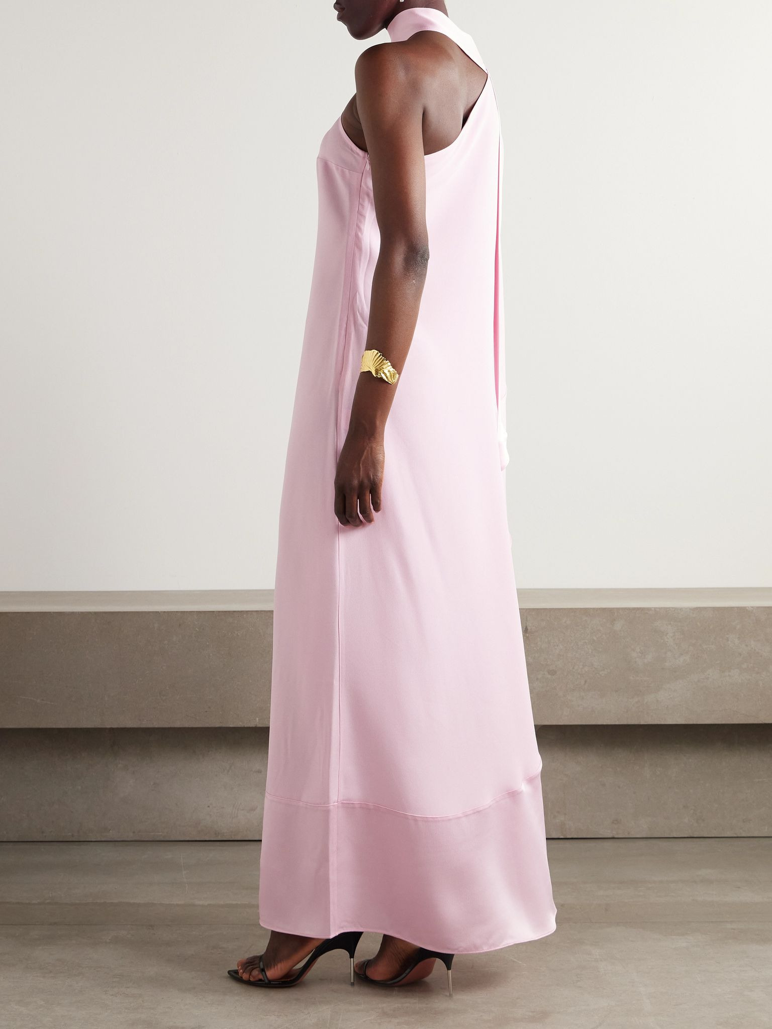Olympia one-sleeve satin-trimmed crepe gown Pink - 3