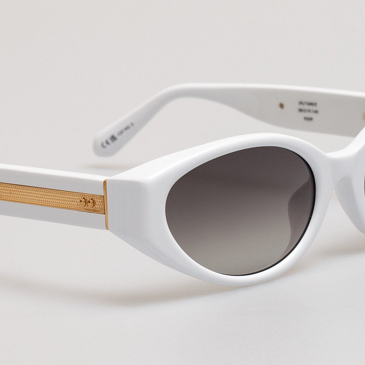 Lyra Oval Sunglasses in White - 4