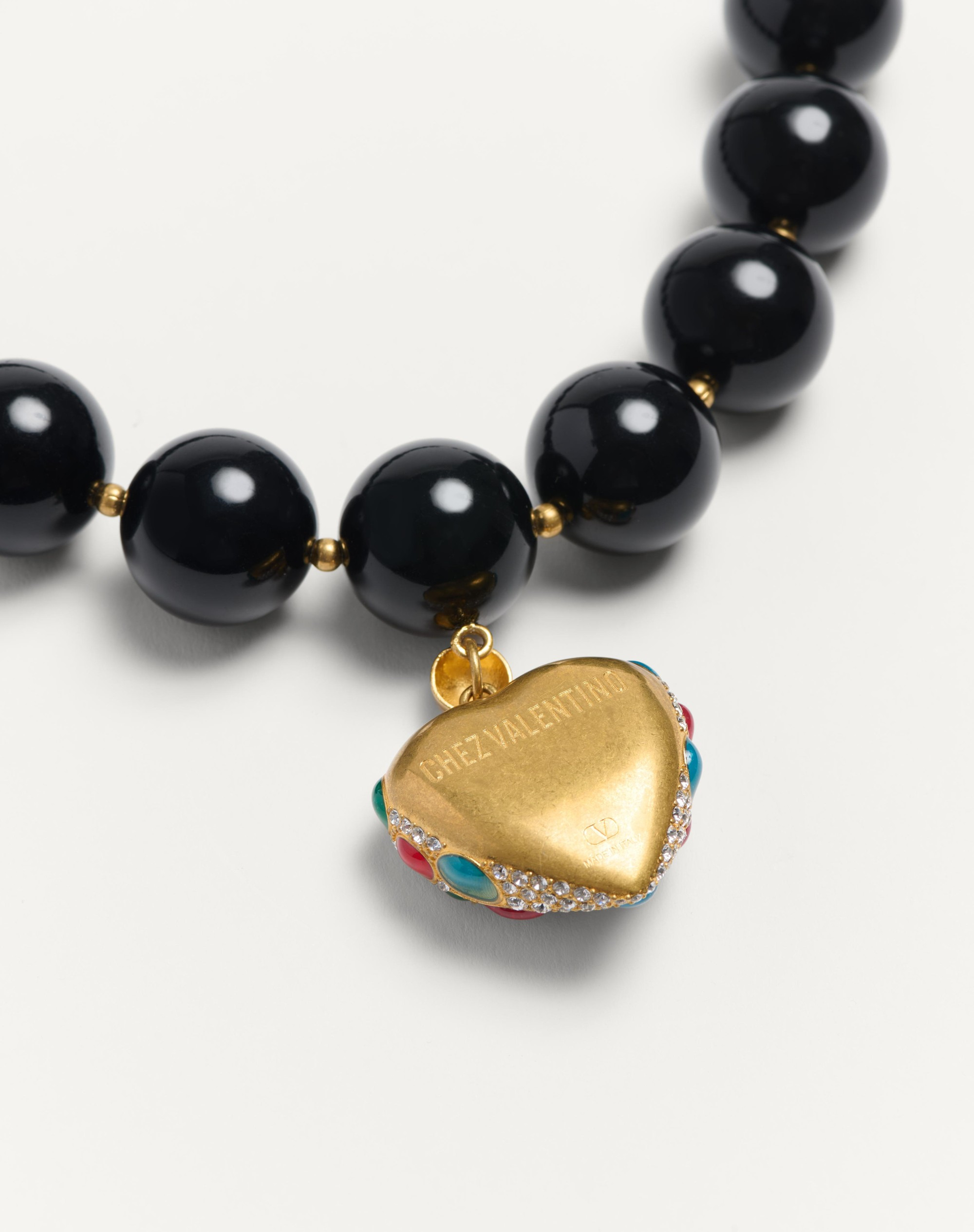 VALENTINO GARAVANI COEUR ROYAL NECKLACE IN METAL, RESIN, ENAMEL AND SWAROVSKI® CRYSTALS - 3
