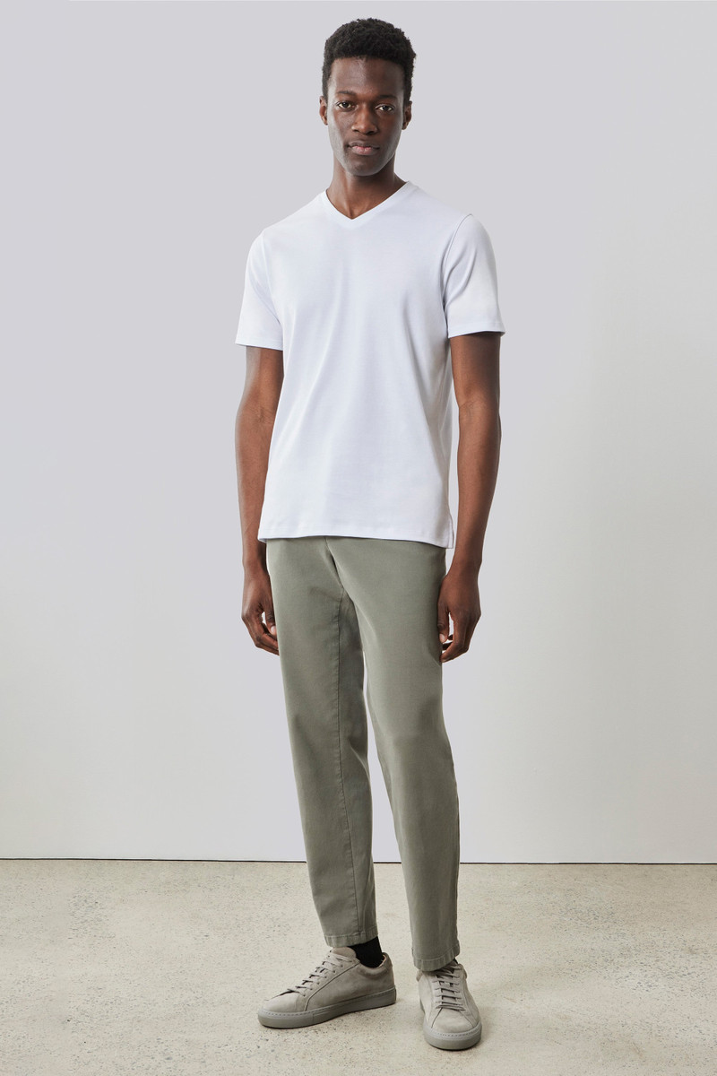ROBERT BARAKETT The Barakett V Tee outlook
