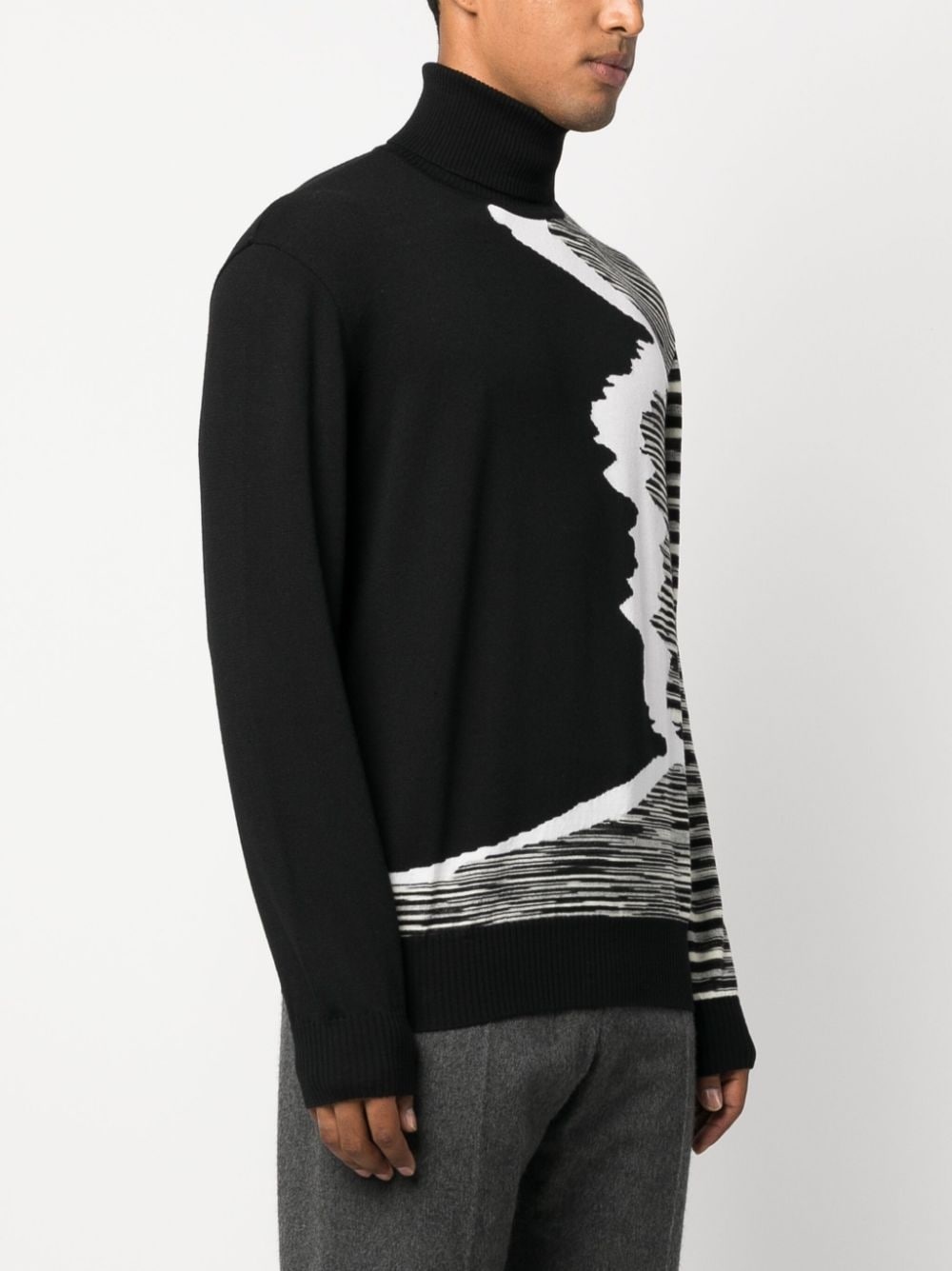 STRIPE-PATTERN ROLL-NECK JUMPER - 3