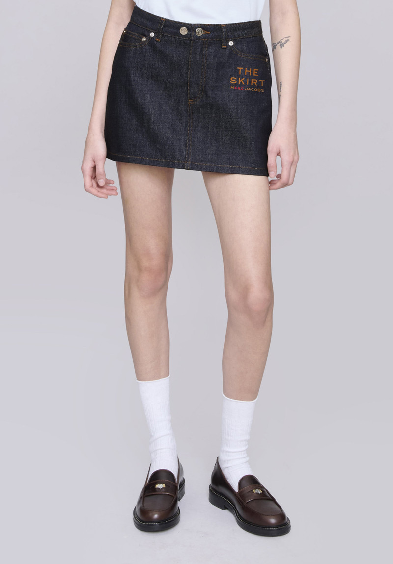 THE MINI SKIRT 4