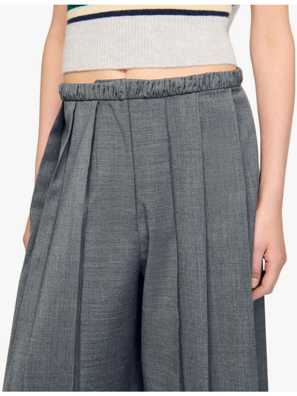 Pleated Elasticated-Waistband Stretch-Woven Shorts - 5
