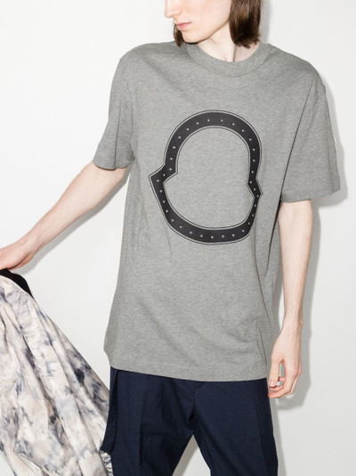 Moncler logo-print T-shirt outlook