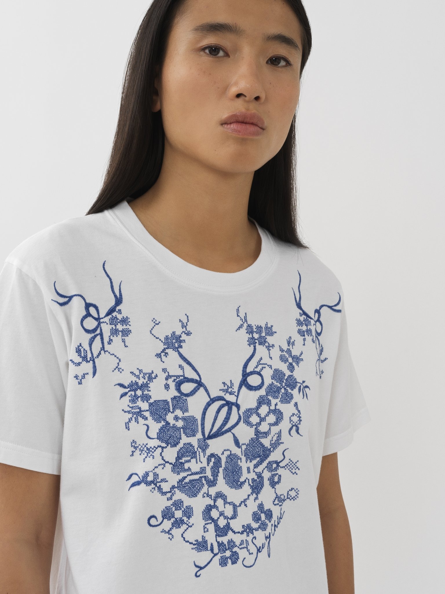 EMBROIDERED T-SHIRT - 2