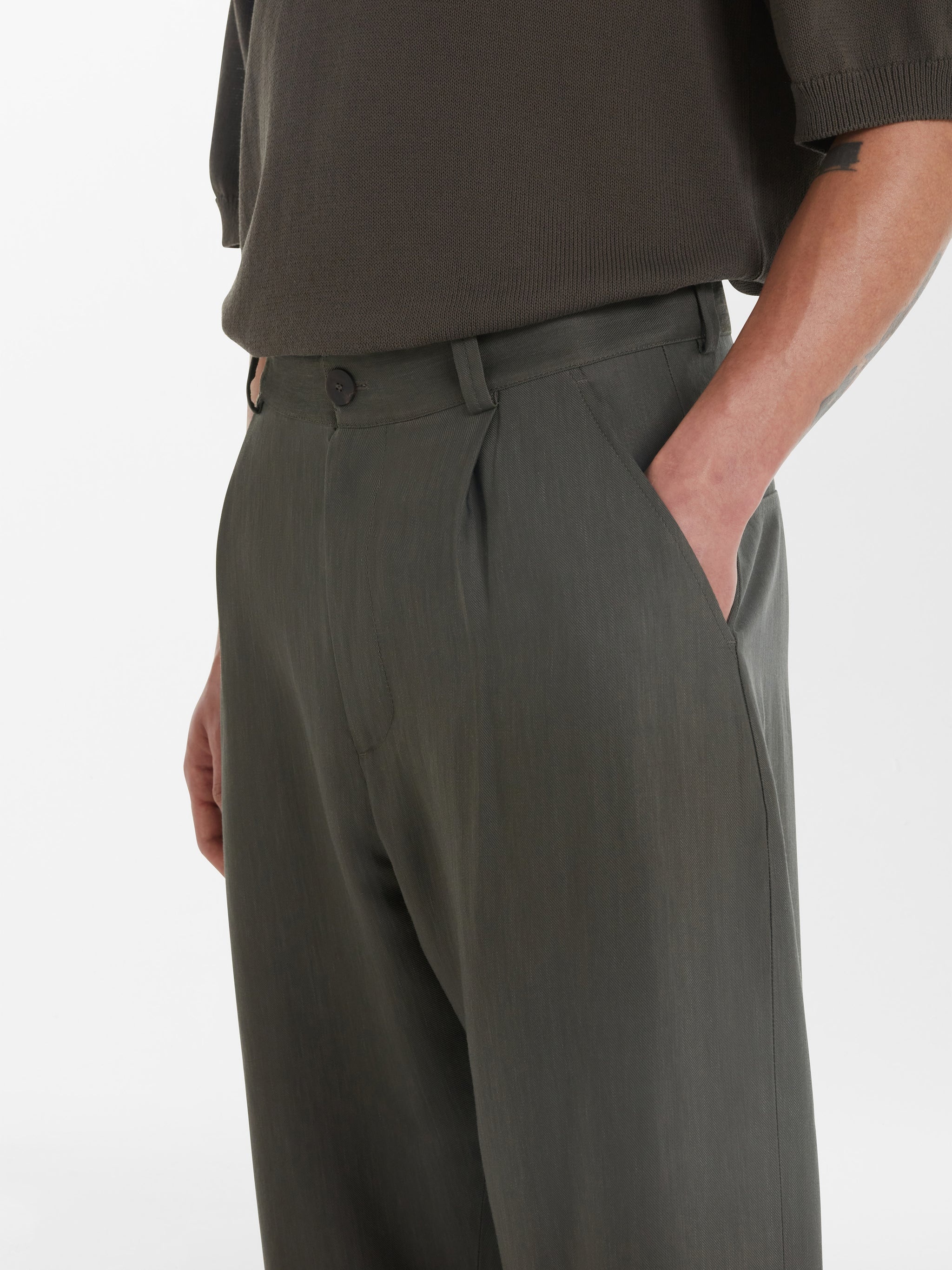 Tuck Linen Pant - 6