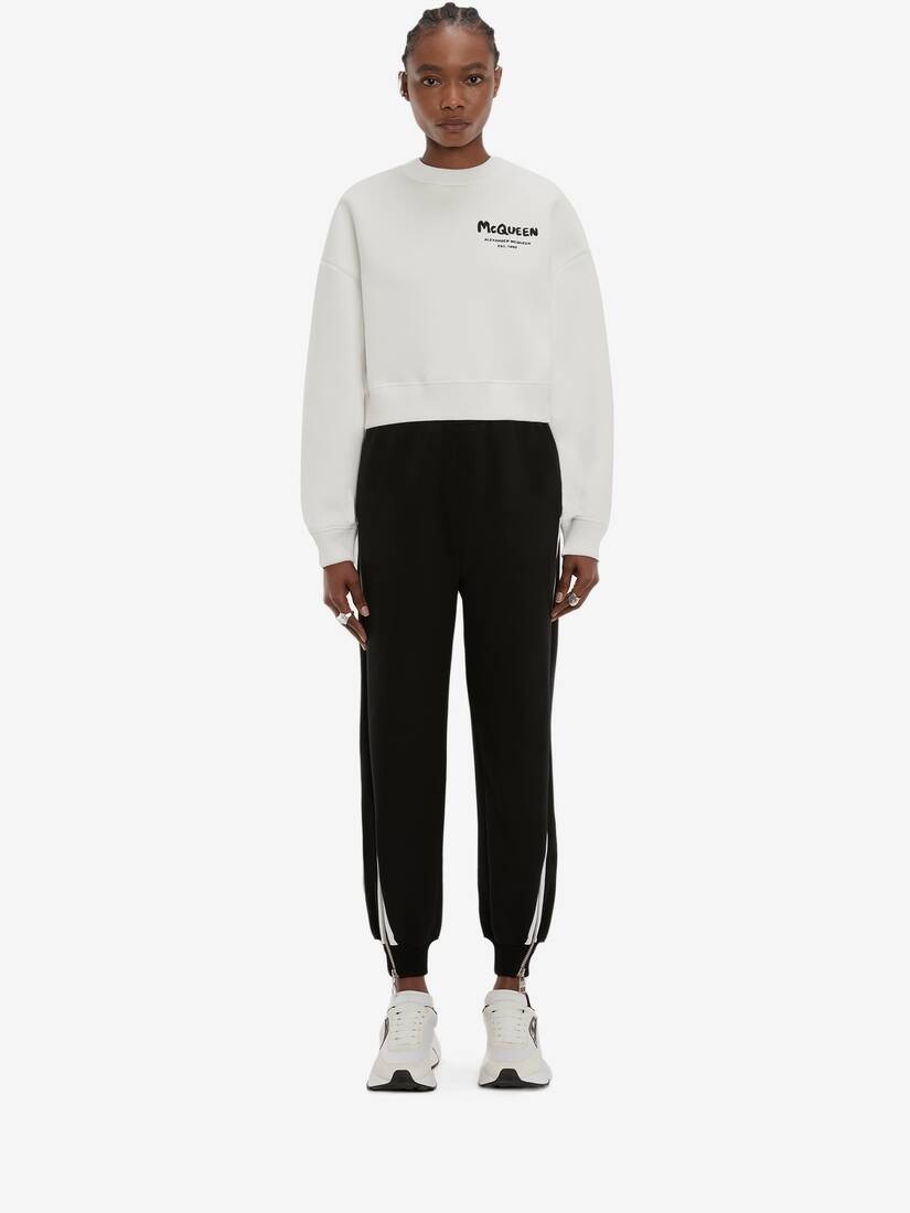 Mcqueen Graffiti Cropped Sweatshirt in White - 2