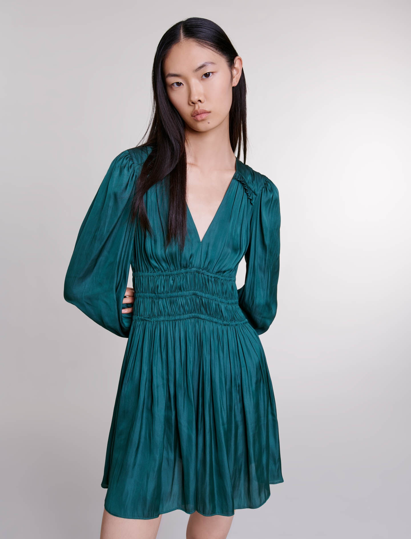 Short satin dress - 6