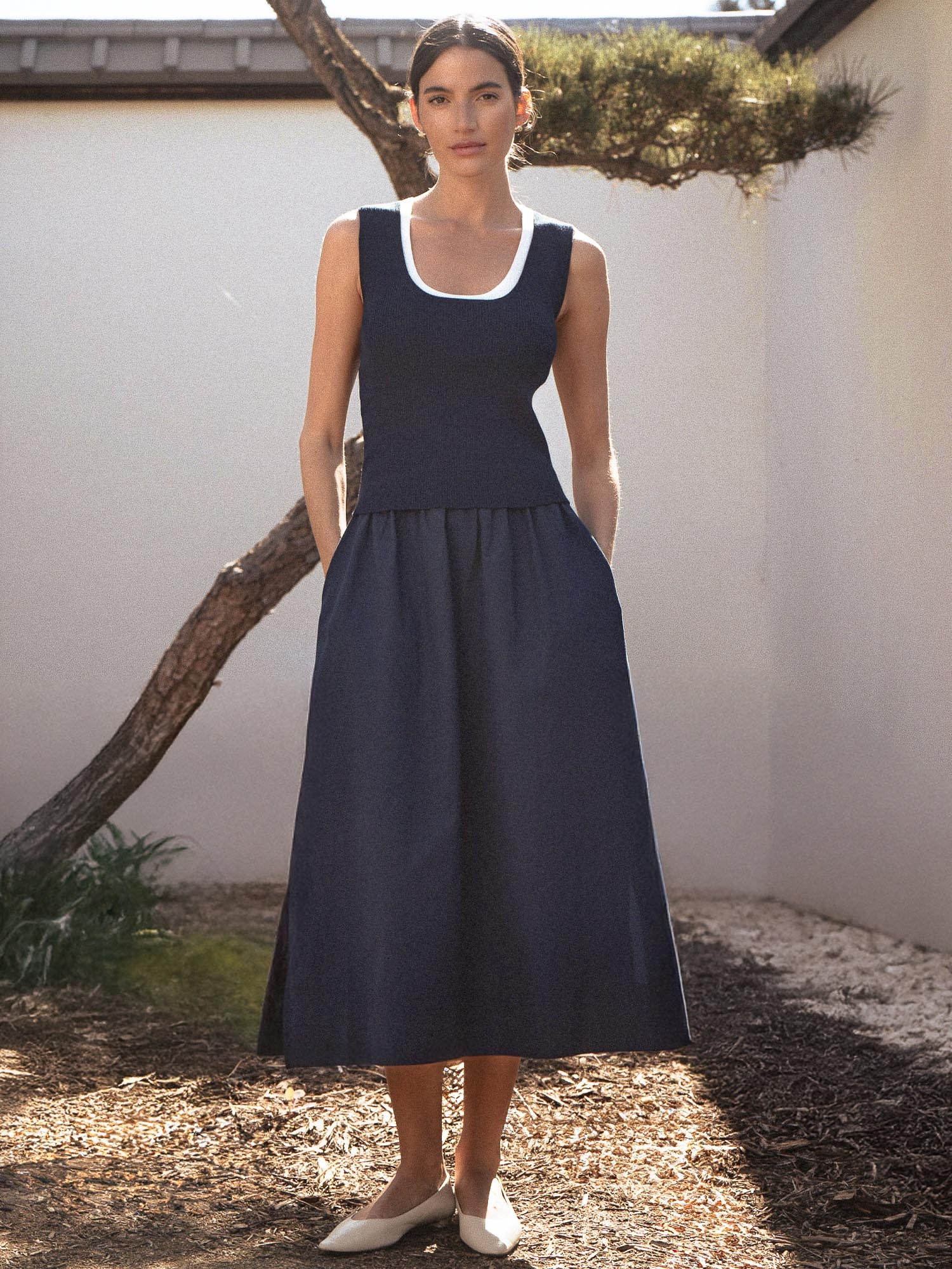 The Sofia Sleeveless Dress - 2