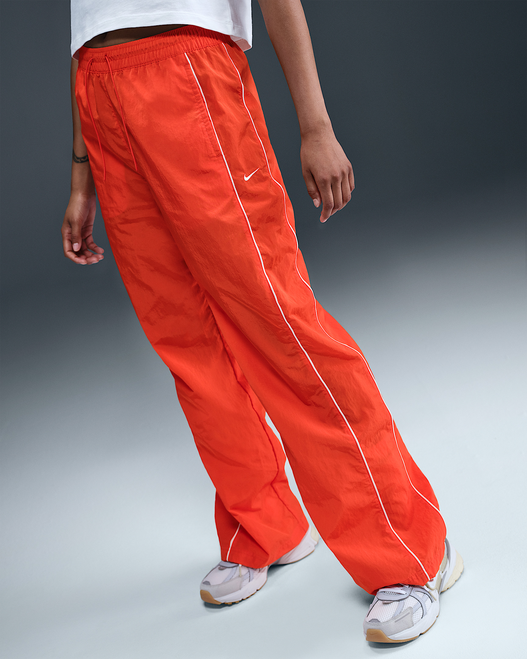Nike Windrunner Women's High-Waisted Woven Open-Hem Pants - 2