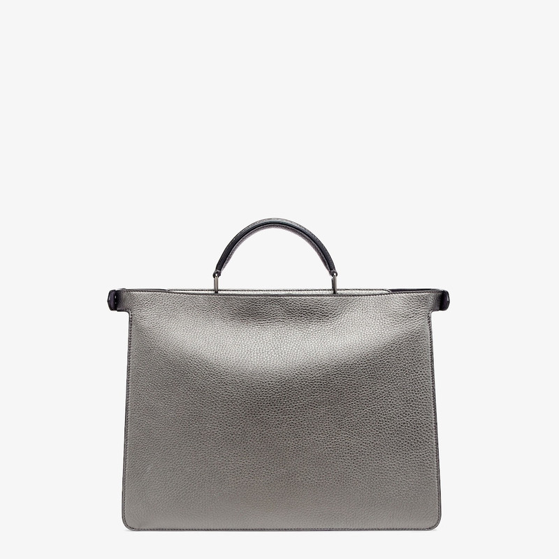 Medium Peekaboo ISeeU bag, made of dark gray Cuoio Romano leather with a metallic effect. The interi 4