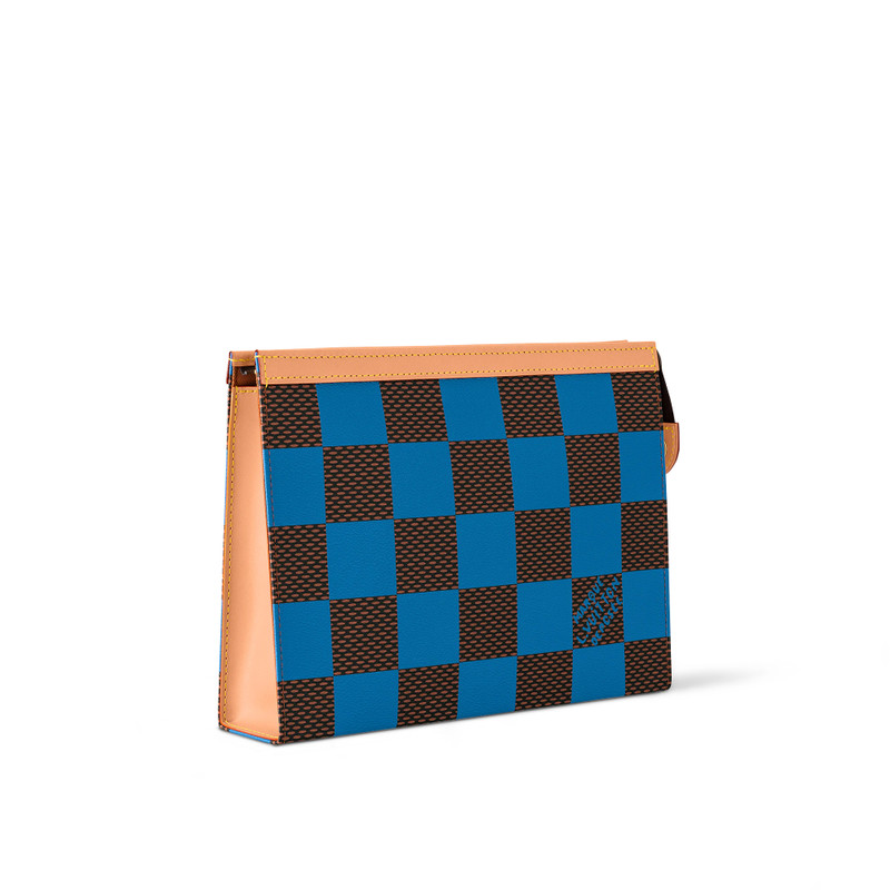 Louis Vuitton Pochette Voyage outlook