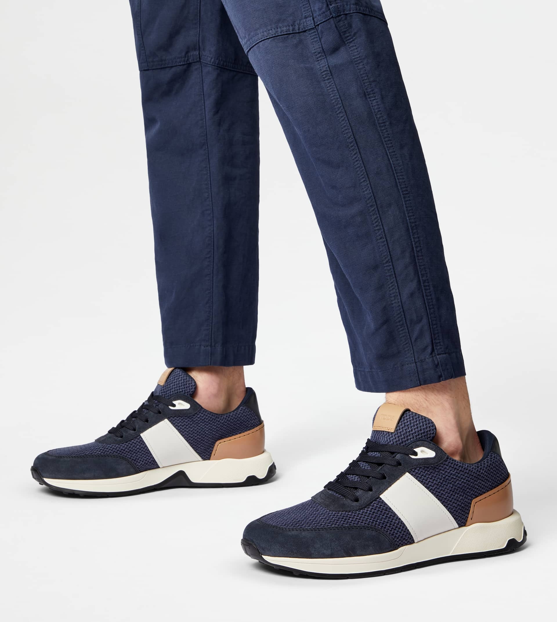 SNEAKERS IN LEATHER AND TECHNICAL FABRIC - BLUE - 6