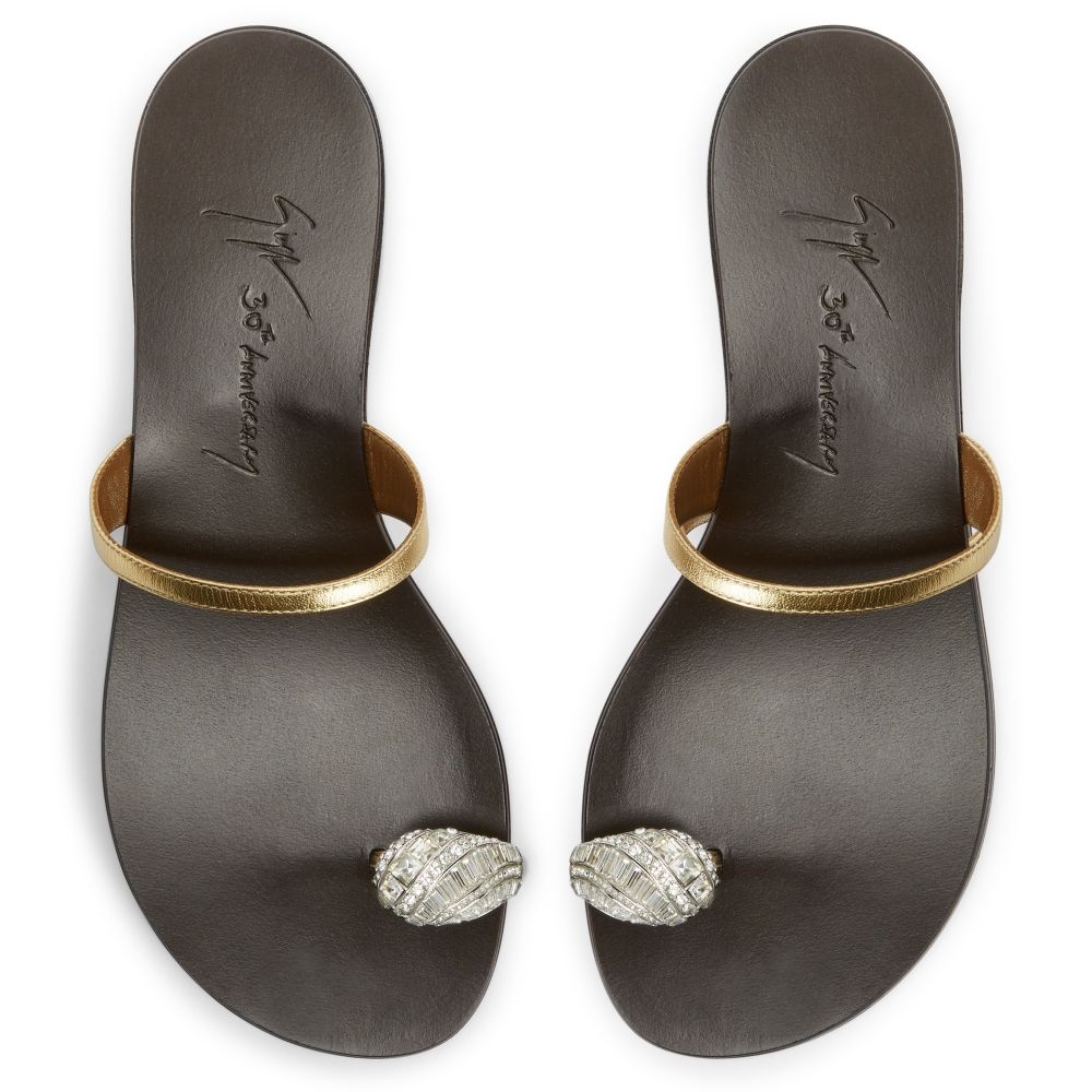 Icon Ring - 4