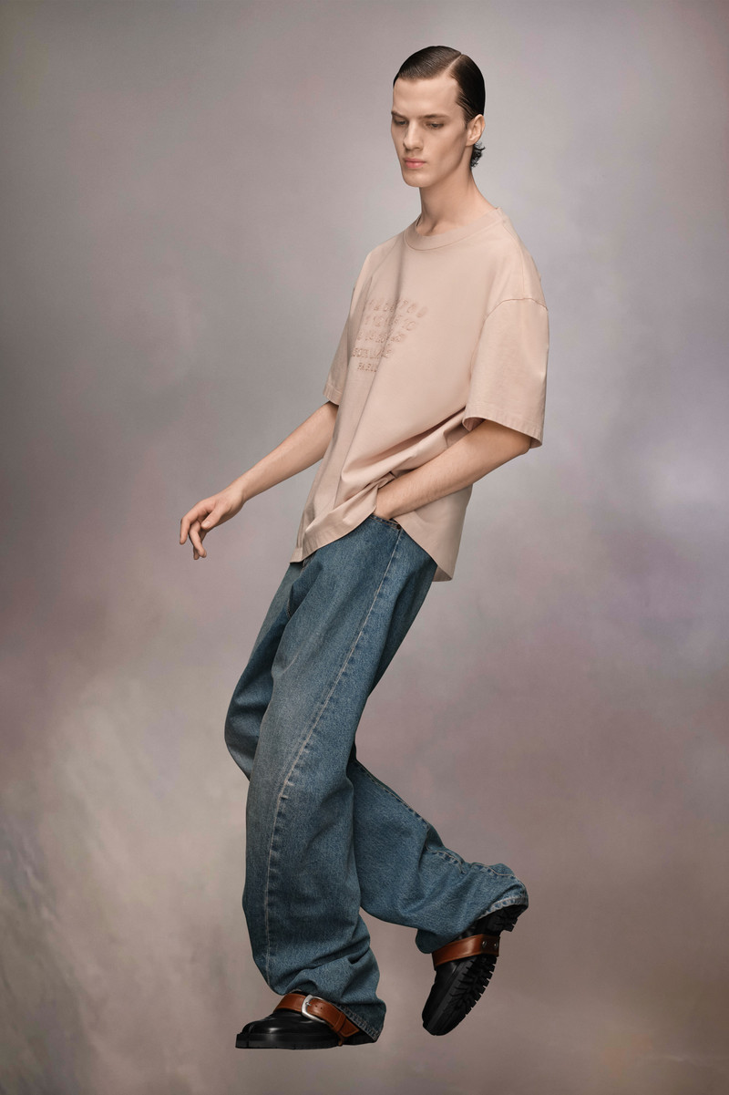 자수 로고 티셔츠 4