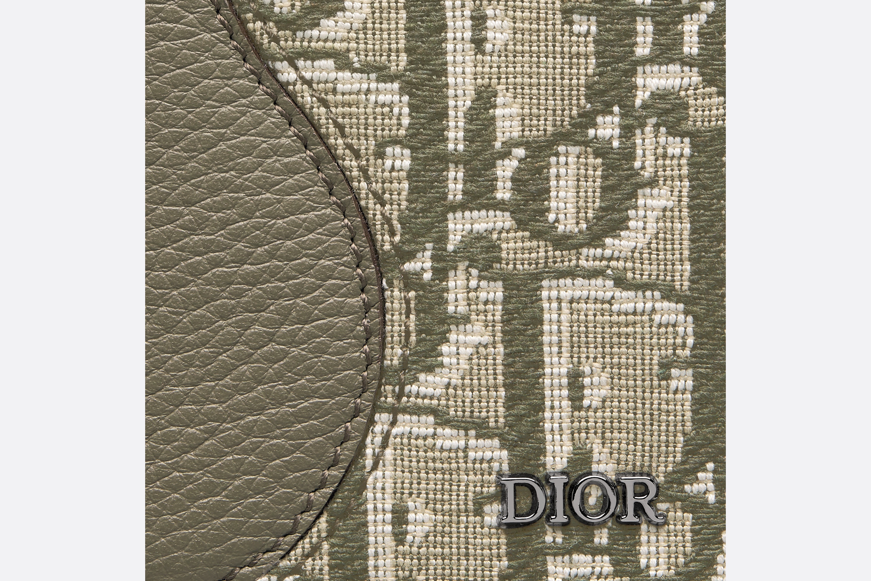 Saddle Bi-Fold Card Holder - 5