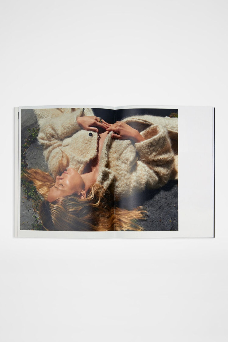 Familiarity, curated by Lucie and Luke Meier 4