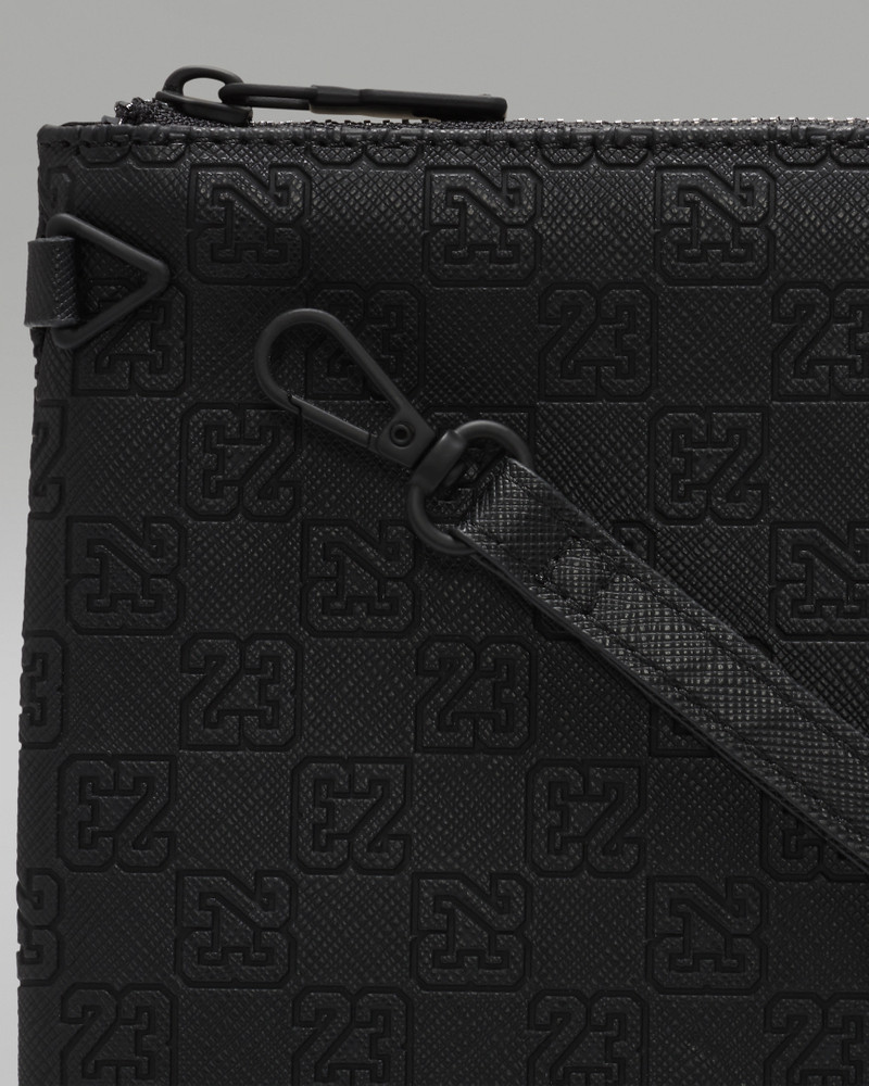 Jordan Monogram Pouch (0.69L) 5